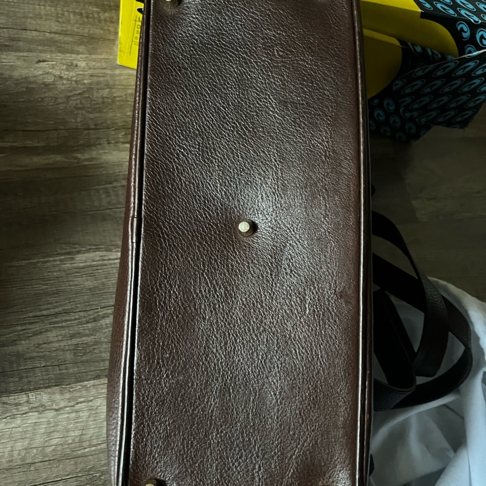 Burberry Quilted House Check Manor Purse - Picture 9 of 9